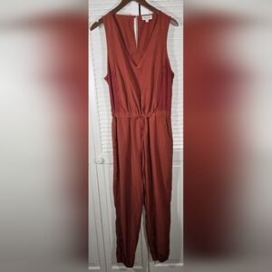 Evereve Scout V Neck Rust Color Sleeveless Drawstring Waist Jogger Jumpsuit Sz L